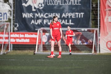 Bild 162 - wBJ Eimsbuettler TV - VfL Wolfsburg : Ergebnis: 1:3
